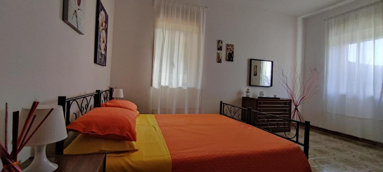 Maison Du Soleil Agnone Bagni Esterno foto